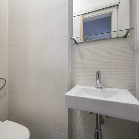 Peaceful Oasis Apartment Makarska
