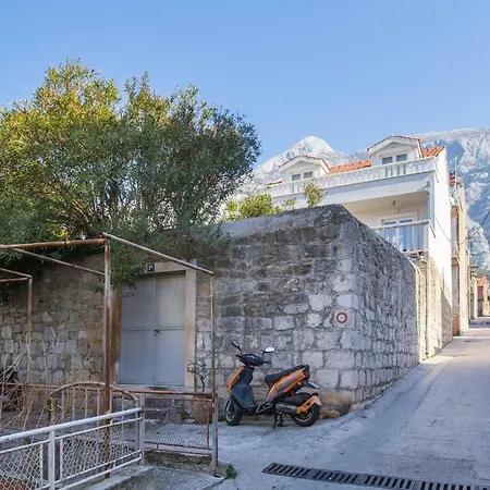 Apartment Peaceful Oasis Makarska